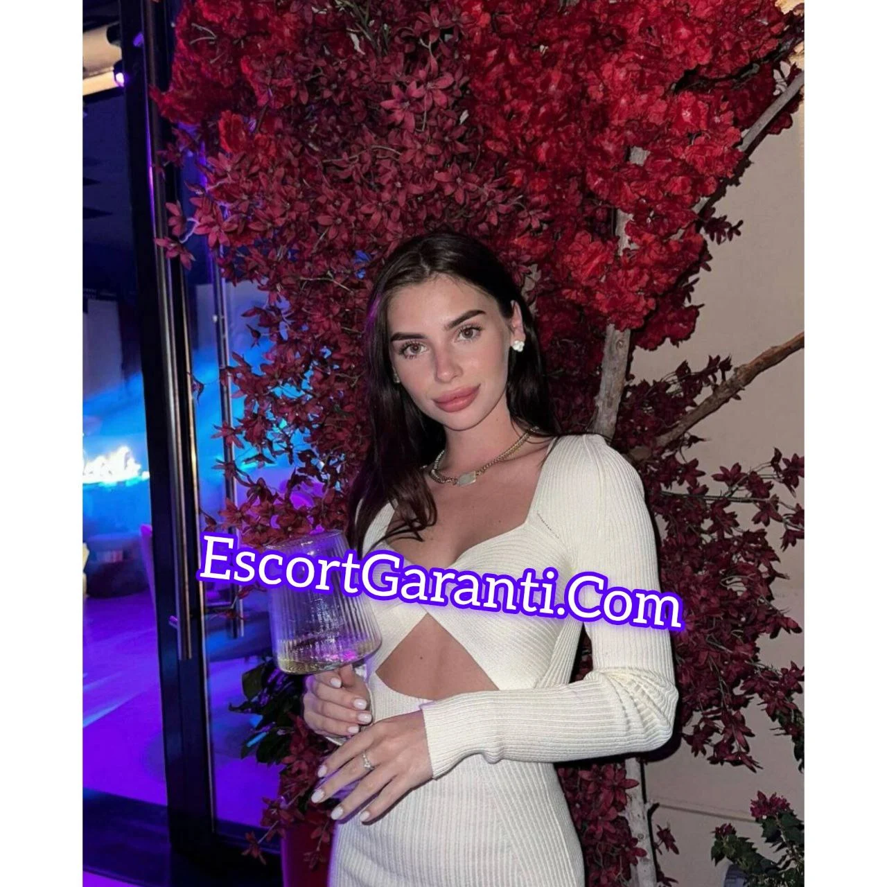 Alanya’da Gece Dışarı Çıkmadan Önce Bilmeniz Gereken 10 Önemli Şey